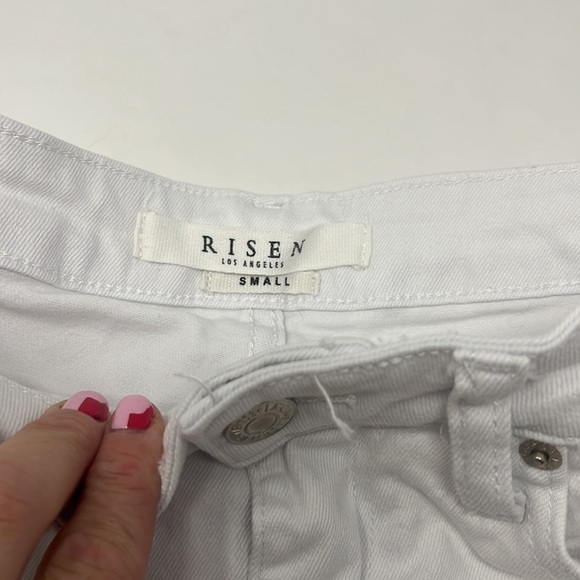 RISEN White High Waisted Distressed Raw Hem Shorts small - Picture 6 of 9
